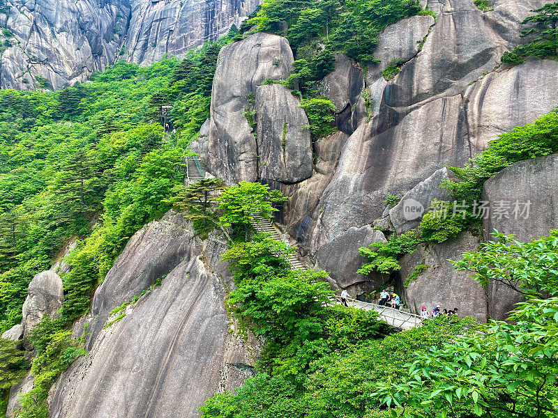 The Most Beautiful Mountain in China: Yellow Mountain